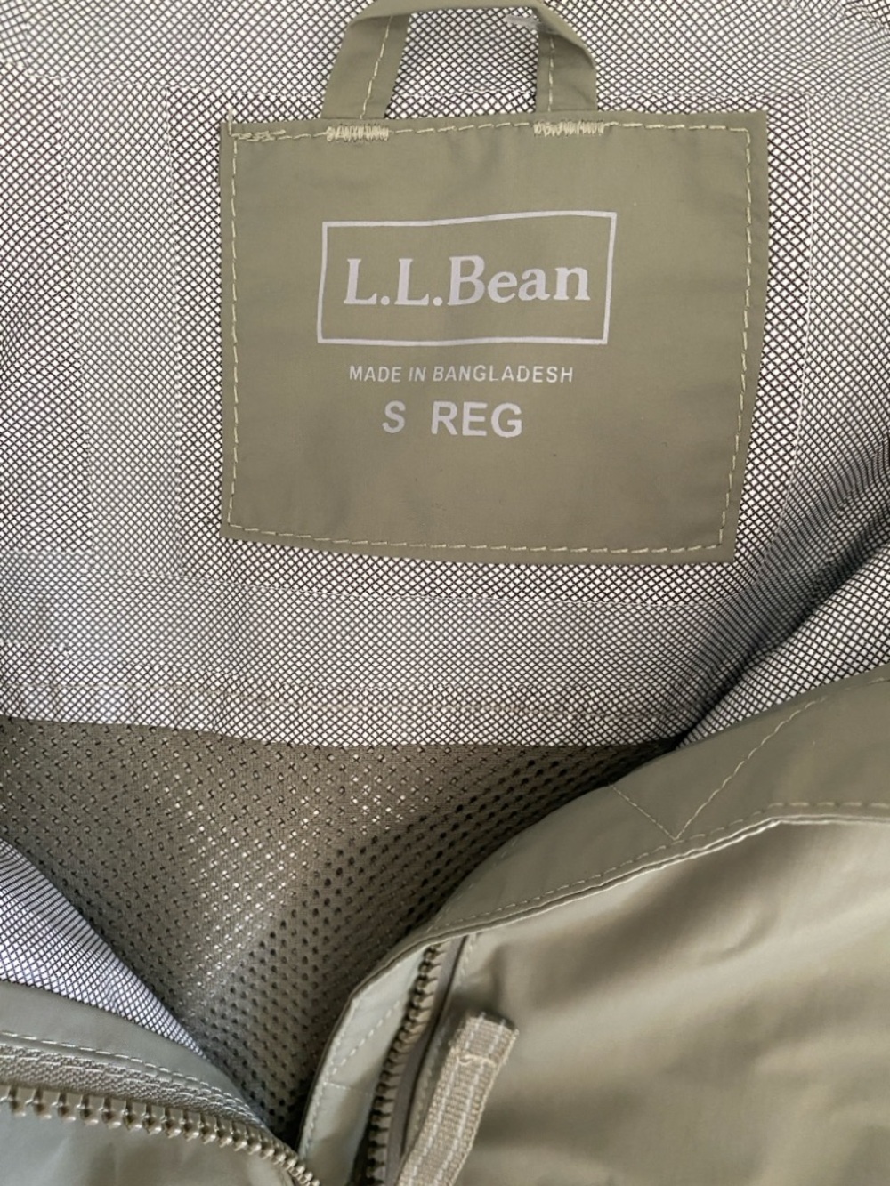L.L. Bean Green Meridan Raincoat Size Small - Picture 7 of 10